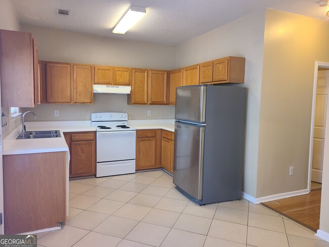 Building Photo - 6702 Teresa Ln