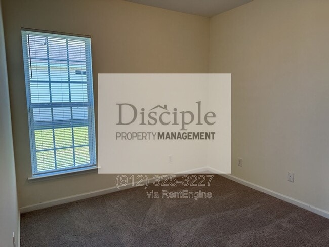 Building Photo - 20 Wesleyan Dr