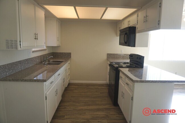 Building Photo - 326 Belle Ave