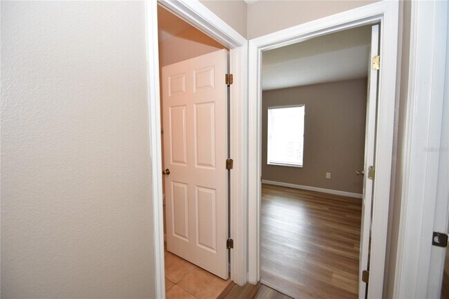 Building Photo - 7 Ryarbor Dr