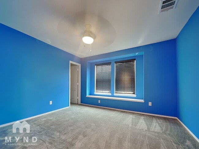 Building Photo - 2100 Iron Rail Terrace
