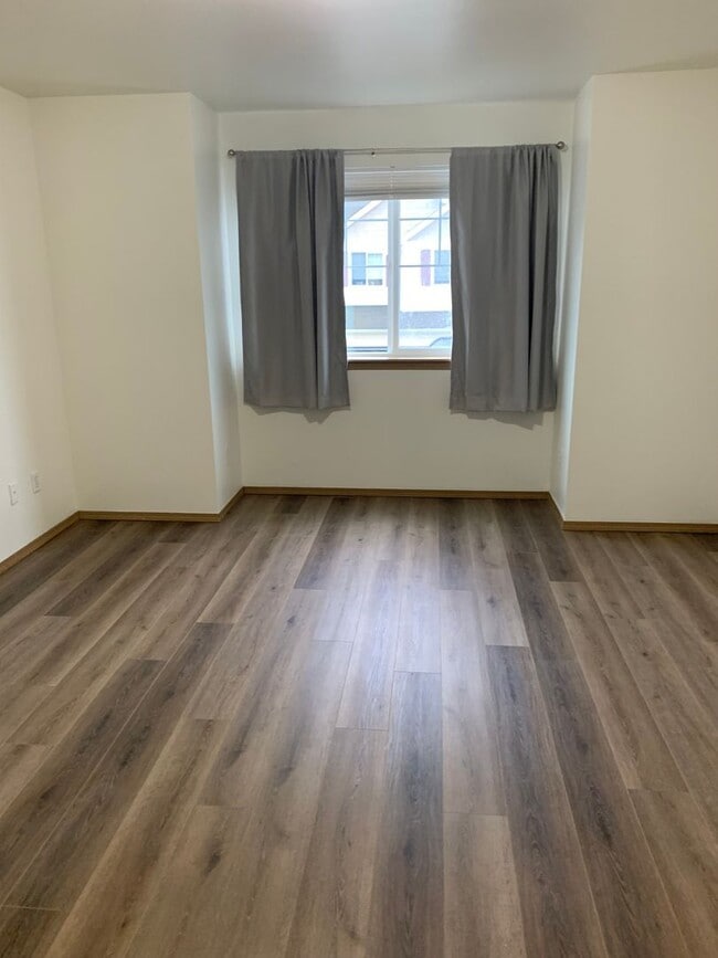 Building Photo - Graham 3 bedroom