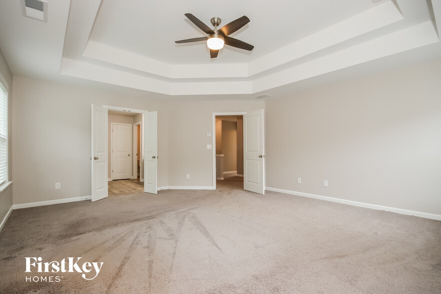 Building Photo - 4925 Crider Creek Cove