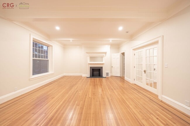 Building Photo - 1726 Beacon St