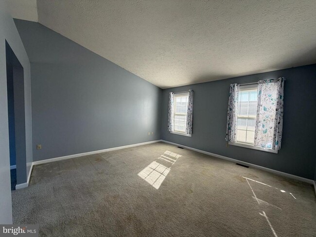 Building Photo - 104 New Kent Ct