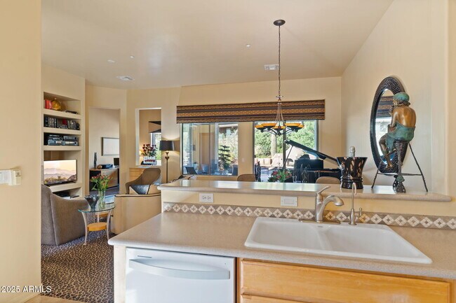 Building Photo - 7442 E Quien Sabe Way