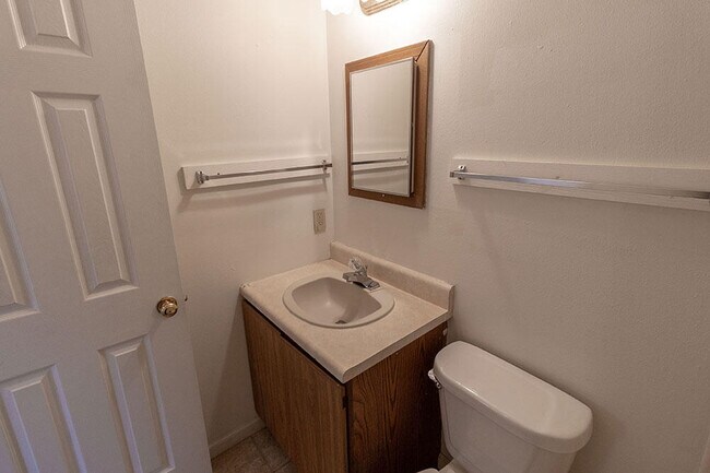 Building Photo - 280 Apple Tree Ct