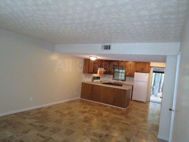 Building Photo - 310 S Jeff Davis Dr