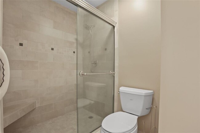 Building Photo - 202 Peachtree Forest Dr
