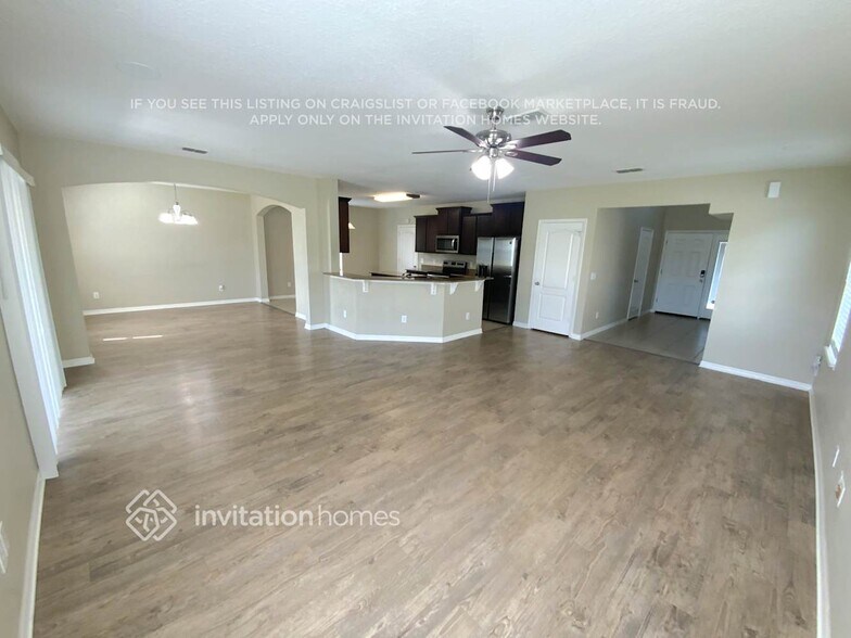 Building Photo - 1821 Betsy Ross Ln