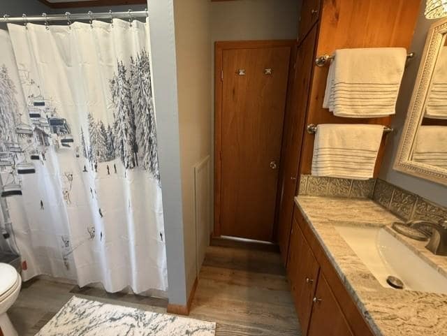 Building Photo - 702 Little Lake Sunapee Rd