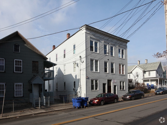 Building Photo - 630-632 Baldwin St