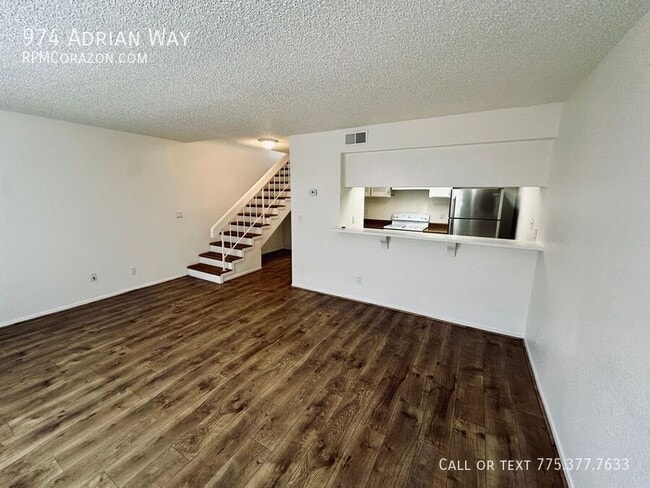Building Photo - 974 Adrian Way