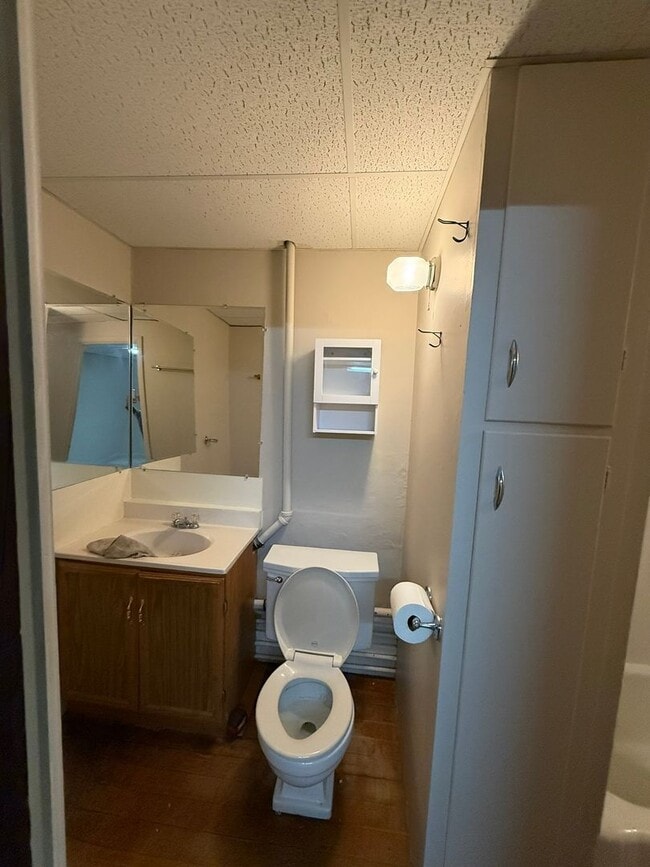 Building Photo - Vogue Building