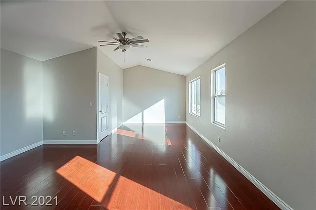 primary suit - 2136 Birch Gray Dr