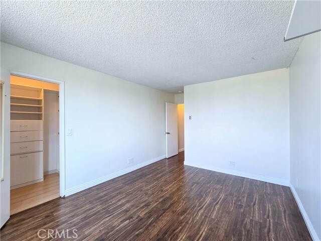 Building Photo - 4170 Elm Ave