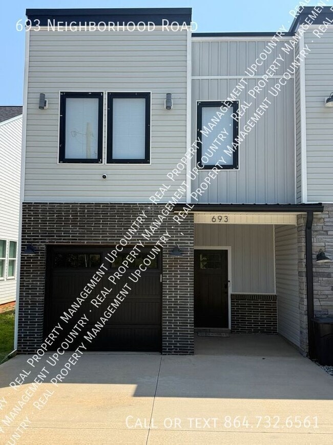 Building Photo - 693 Neighborhood Rd