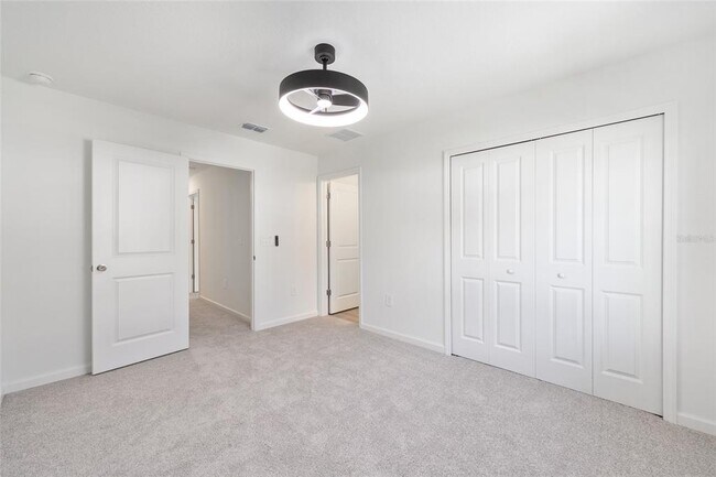 Building Photo - 3625 SE 37th Ct
