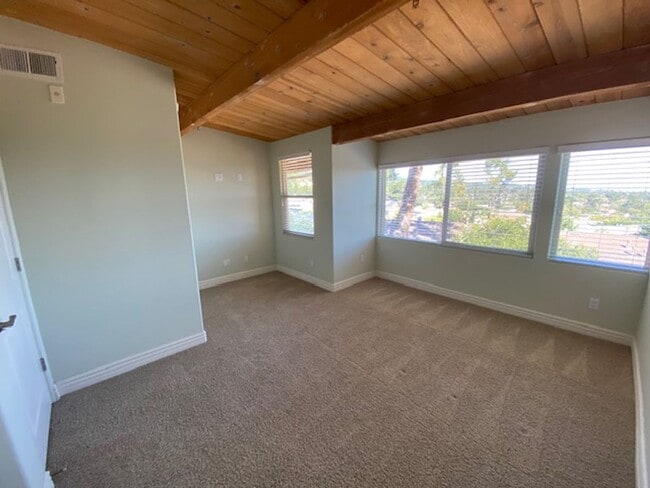 Building Photo - 172 Mar Vista Dr