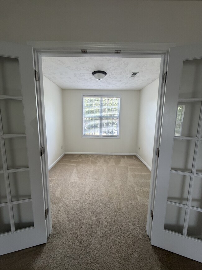 Building Photo - 44 Cutter Cir