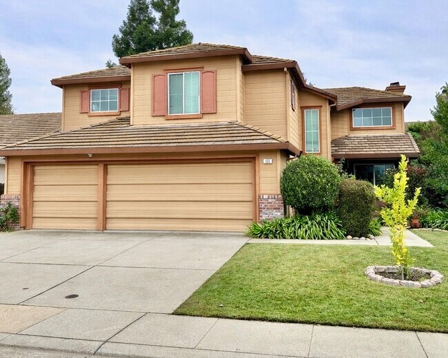 Building Photo - 632 Fisher Cir