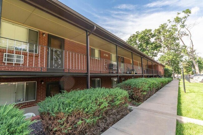 Building Photo - 7290 Newton Street