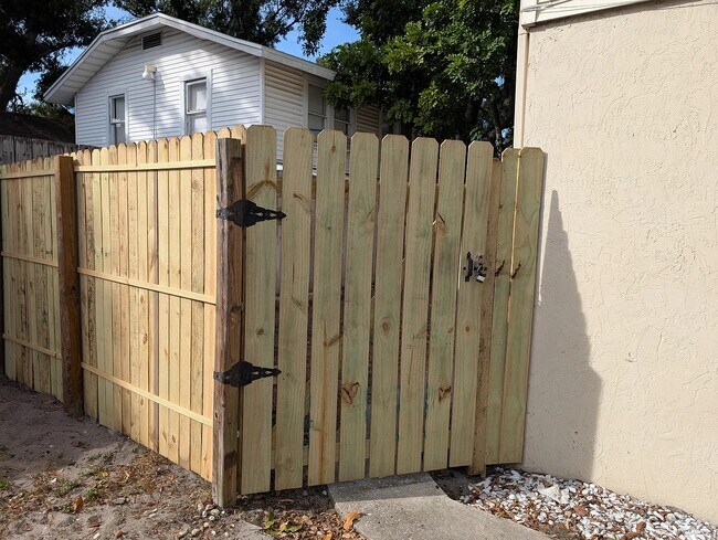 Fence gate - 1118 15th St W