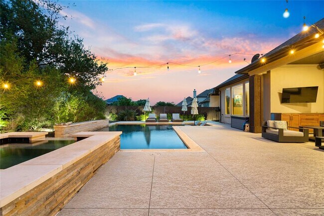 Building Photo - 2500 Yuma Trl