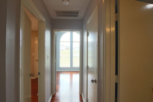Building Photo - COMING SOON! Stunning 3 Bed 2 Bath Home in Lindale ISD!