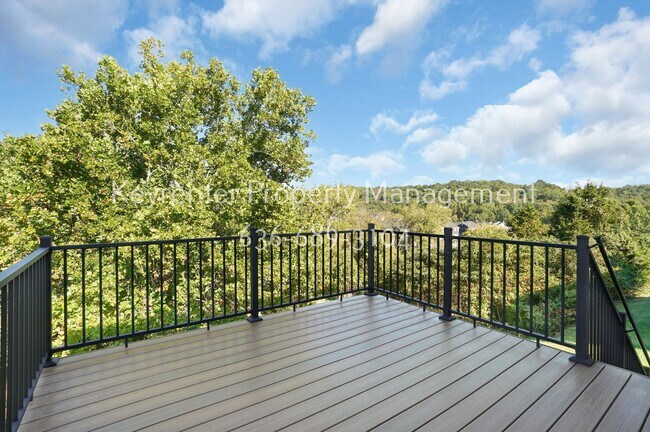 Building Photo - Coming Soon!!! Spacious and Modern 3-Bedroom Home for Rent Near Butler Lake