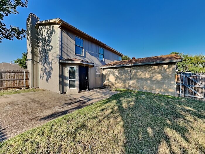 Building Photo - 1386 Southridge Dr