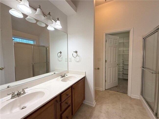 Building Photo - 2620 Gatewater Ct