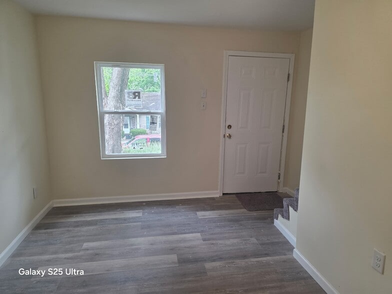 Building Photo - 1202 Cates St