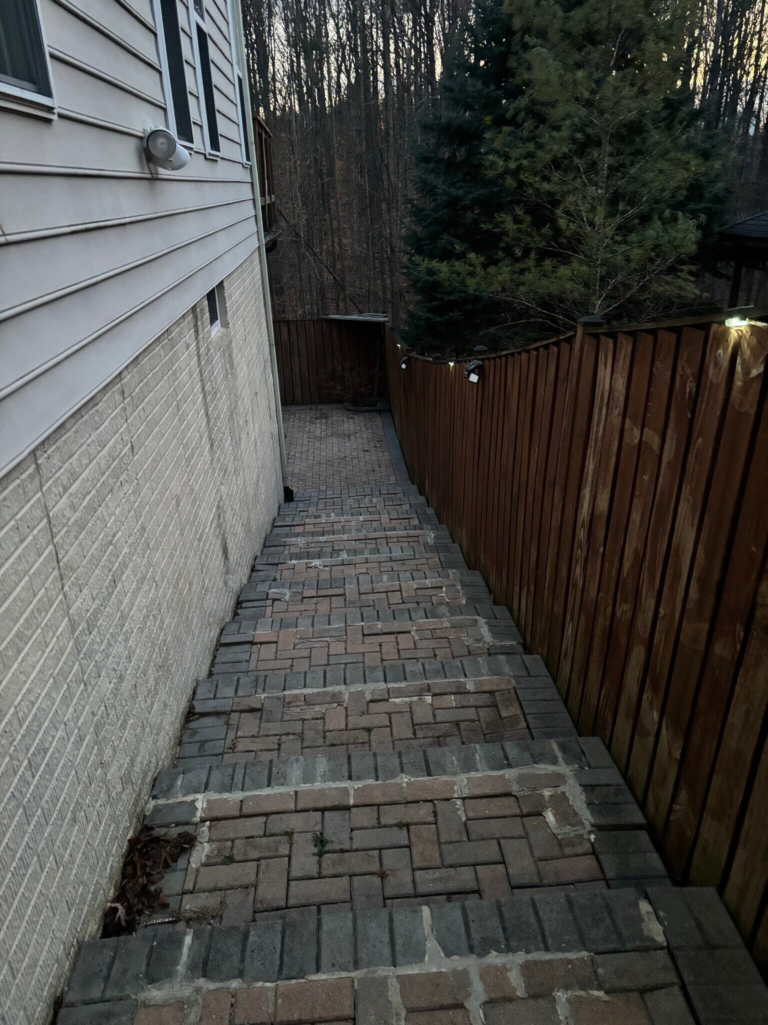 Building Photo - 6859 Rolling Creek Way