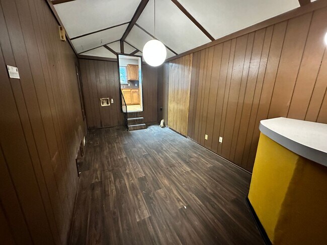 Building Photo - 2 Bed 1 bath NE OKC