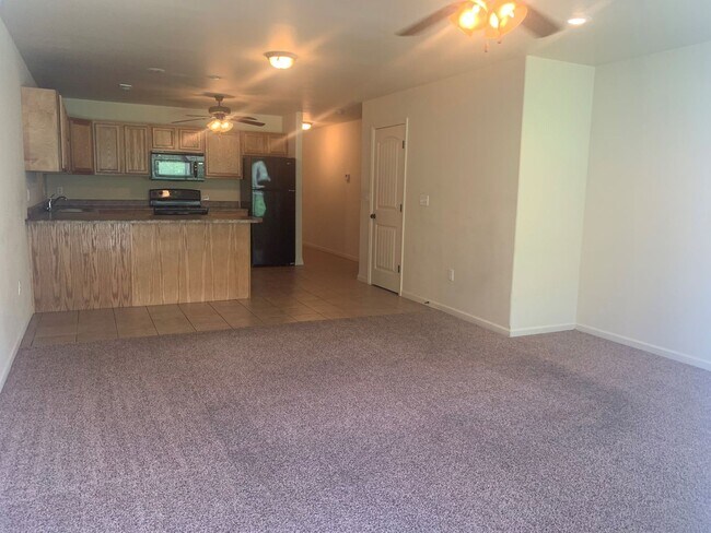 Building Photo - 6531-MF2-E2