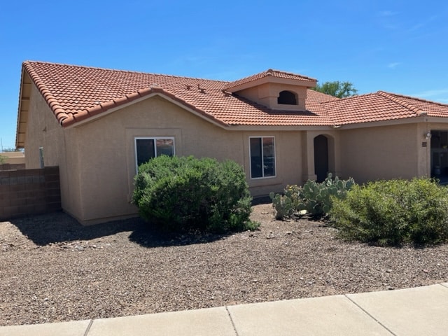 Building Photo - 2550 S Perillo Dr