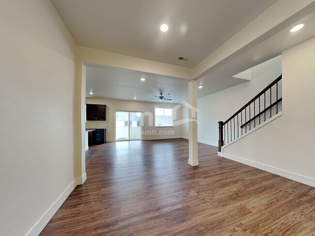 Building Photo - 19216 16th Ave Ct E