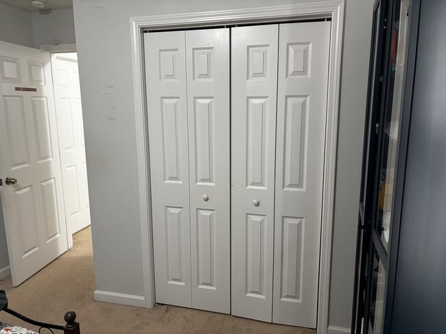 Building Photo - 5600 Moresby Ct