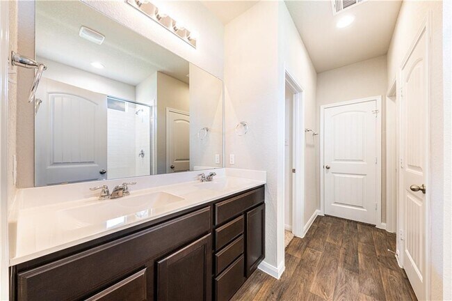 Building Photo - 109 Jubilee Dr