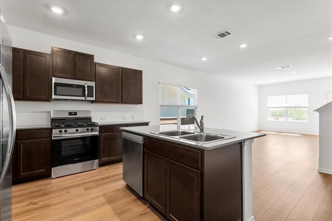 Building Photo - 1618 Marley