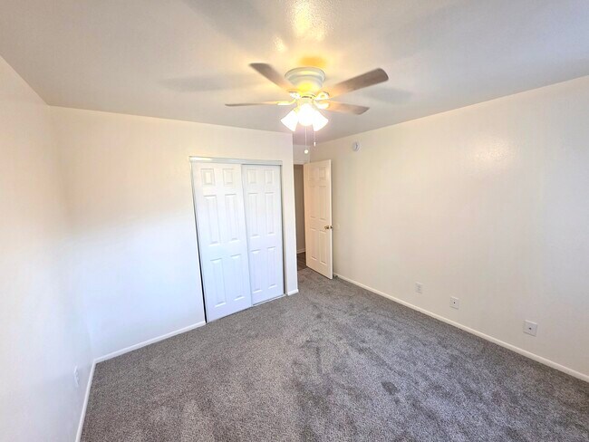 Building Photo - Aspen Leaf Apartments