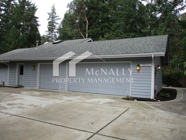 Building Photo - Beautiful 3 Bedroom 2.5 Bath Home in Gig Harbor