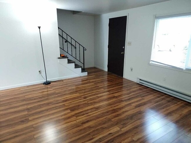 Primary Photo - 2-3 Bedroom Townhouse for rent in Altoona