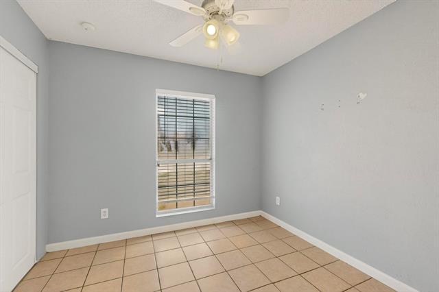 Building Photo - 926 Binbrook Dr