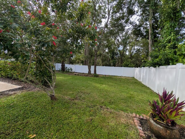 Building Photo - 6535 Meandering Way