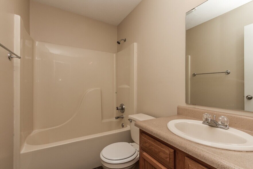 Building Photo - 6057 Sally Ann Cir