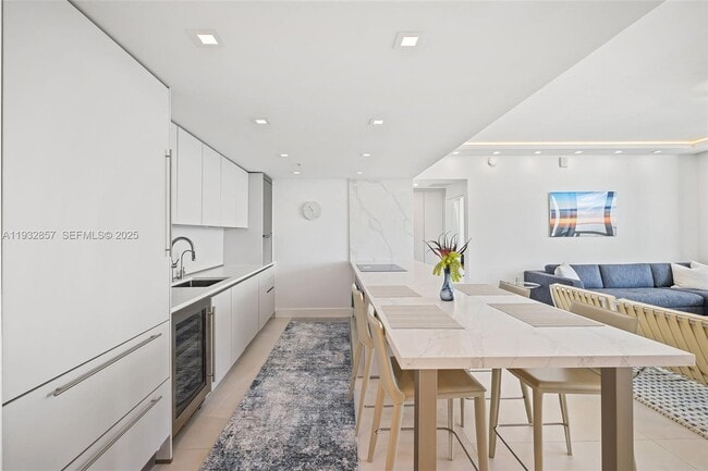 Building Photo - 6899 Collins Ave