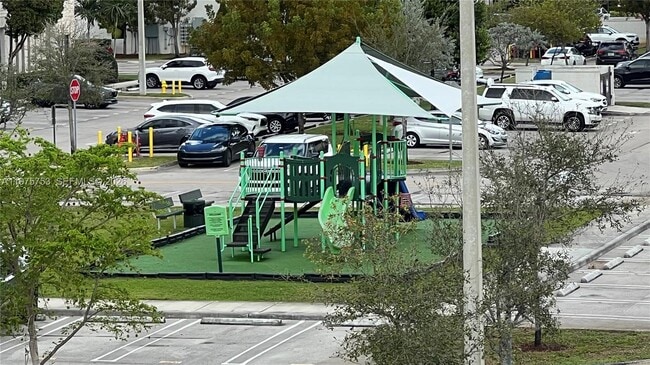 Building Photo - 7915 NW 104th Ave