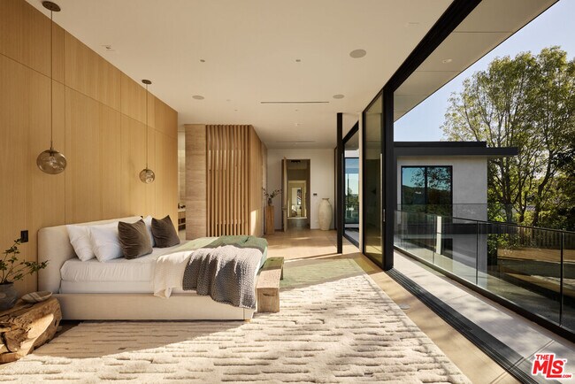 Building Photo - 1149 Linda Flora Dr